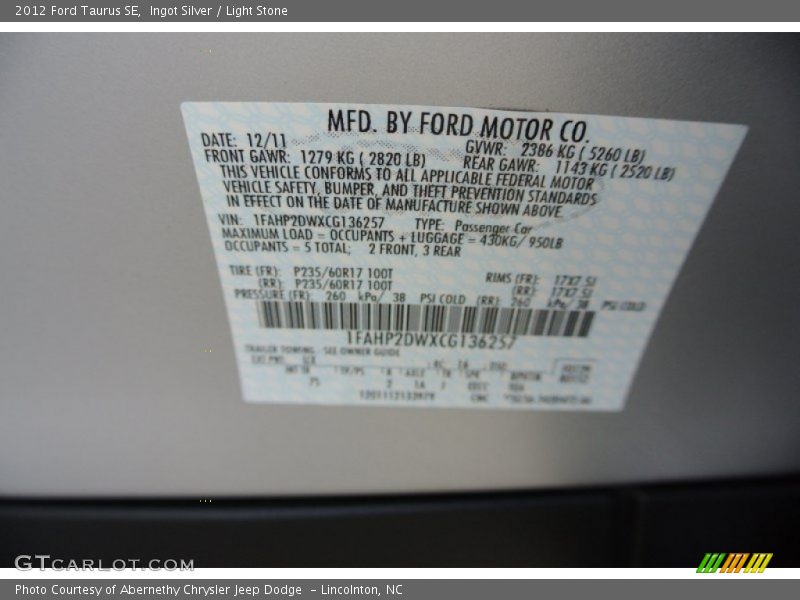 Ingot Silver / Light Stone 2012 Ford Taurus SE