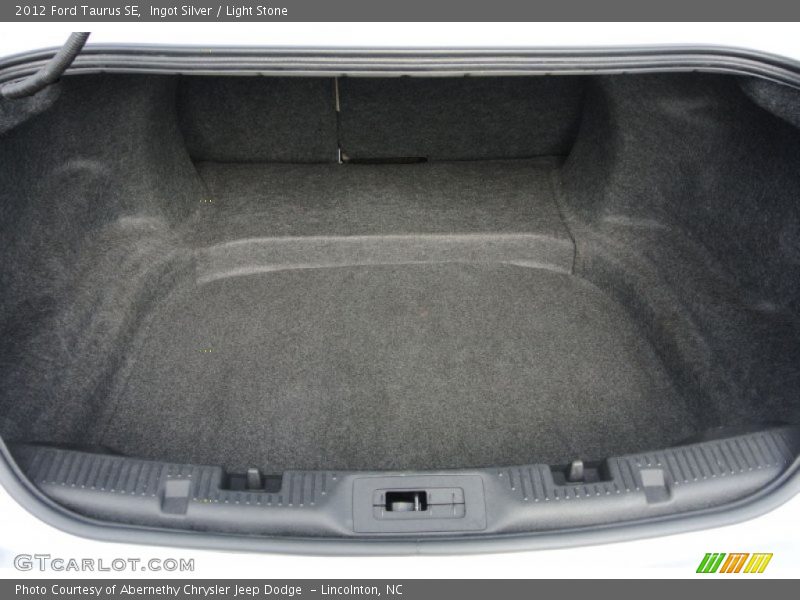Ingot Silver / Light Stone 2012 Ford Taurus SE