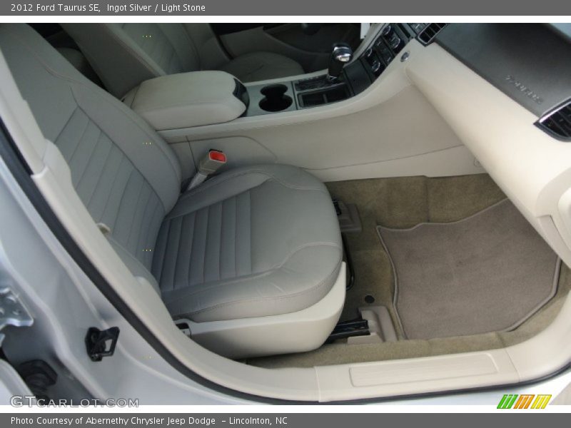 Ingot Silver / Light Stone 2012 Ford Taurus SE