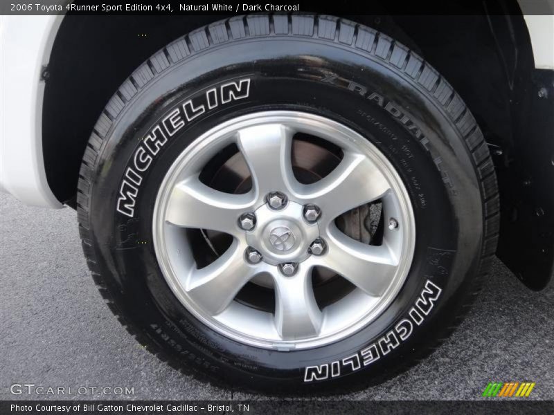 Natural White / Dark Charcoal 2006 Toyota 4Runner Sport Edition 4x4