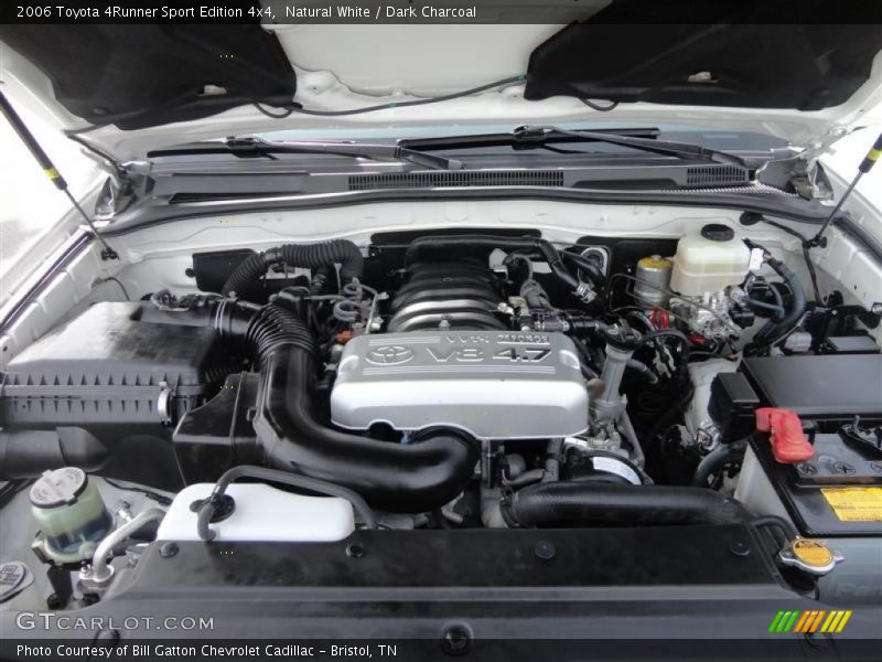 Natural White / Dark Charcoal 2006 Toyota 4Runner Sport Edition 4x4