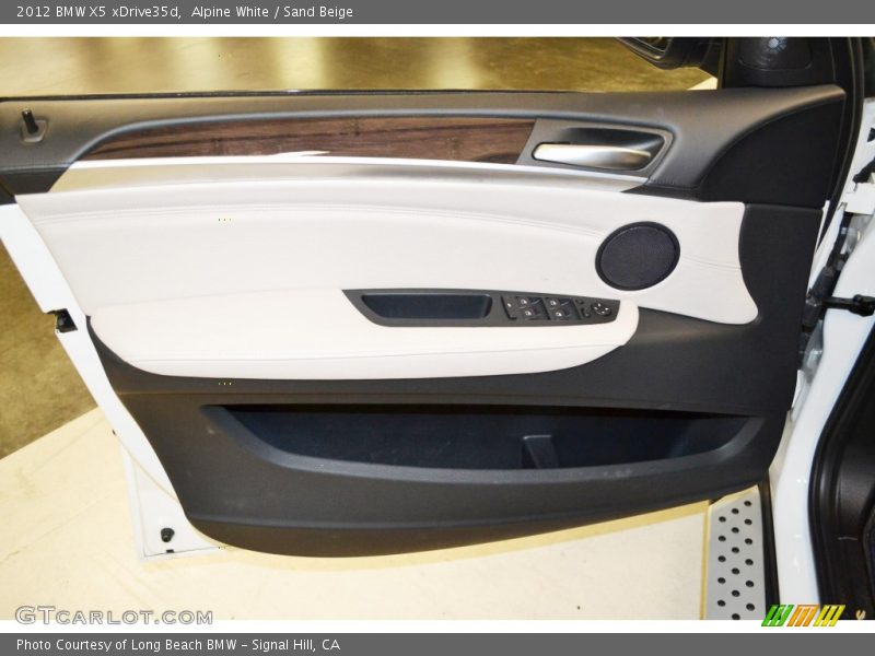 Alpine White / Sand Beige 2012 BMW X5 xDrive35d