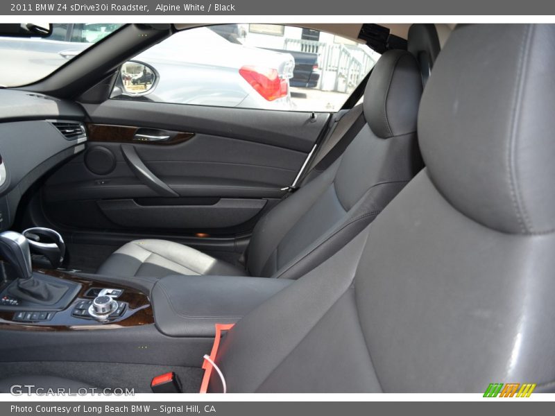 Alpine White / Black 2011 BMW Z4 sDrive30i Roadster