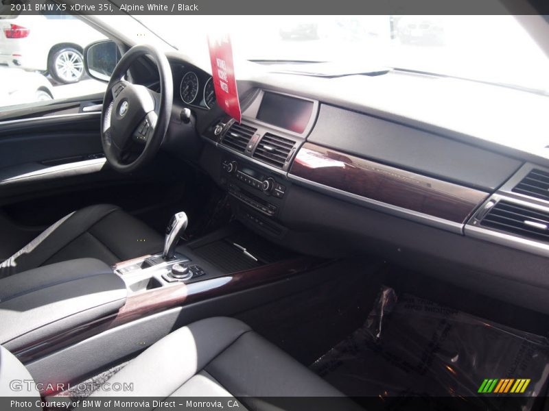 Alpine White / Black 2011 BMW X5 xDrive 35i