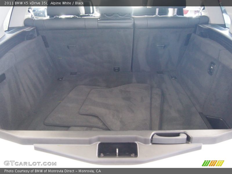 Alpine White / Black 2011 BMW X5 xDrive 35i