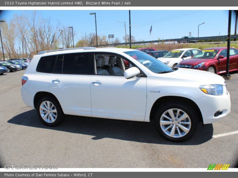 Blizzard White Pearl / Ash 2010 Toyota Highlander Hybrid Limited 4WD