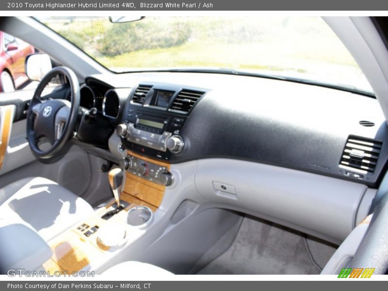 Blizzard White Pearl / Ash 2010 Toyota Highlander Hybrid Limited 4WD