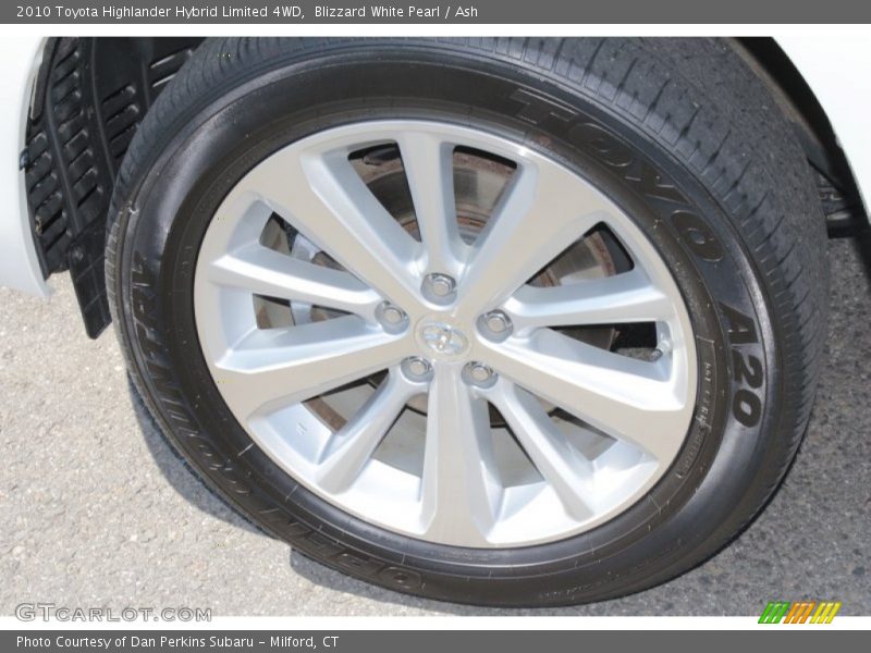 Blizzard White Pearl / Ash 2010 Toyota Highlander Hybrid Limited 4WD