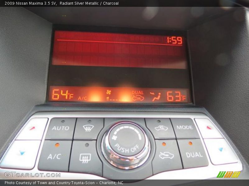 Radiant Silver Metallic / Charcoal 2009 Nissan Maxima 3.5 SV