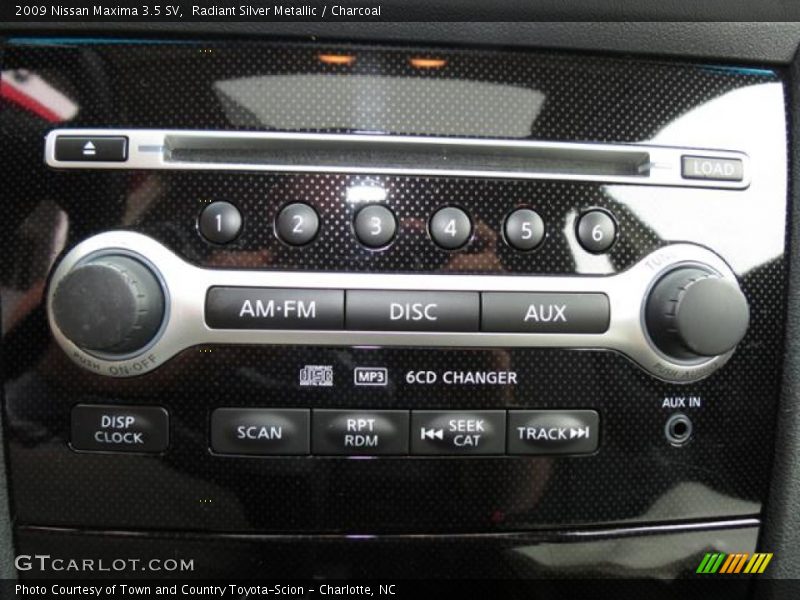 Radiant Silver Metallic / Charcoal 2009 Nissan Maxima 3.5 SV