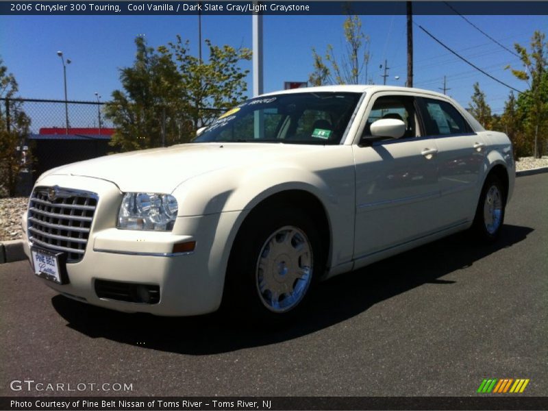 Cool Vanilla / Dark Slate Gray/Light Graystone 2006 Chrysler 300 Touring