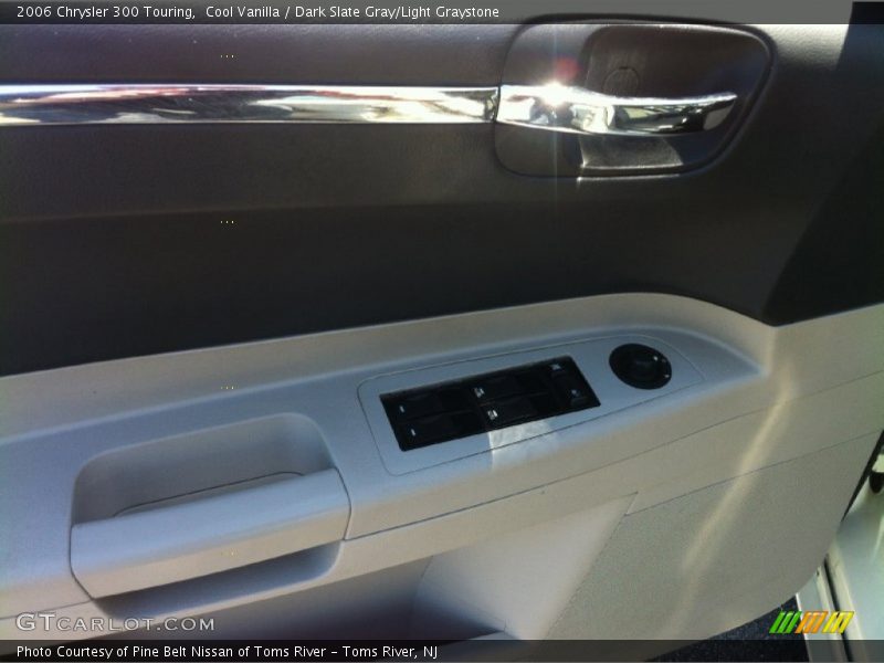 Cool Vanilla / Dark Slate Gray/Light Graystone 2006 Chrysler 300 Touring