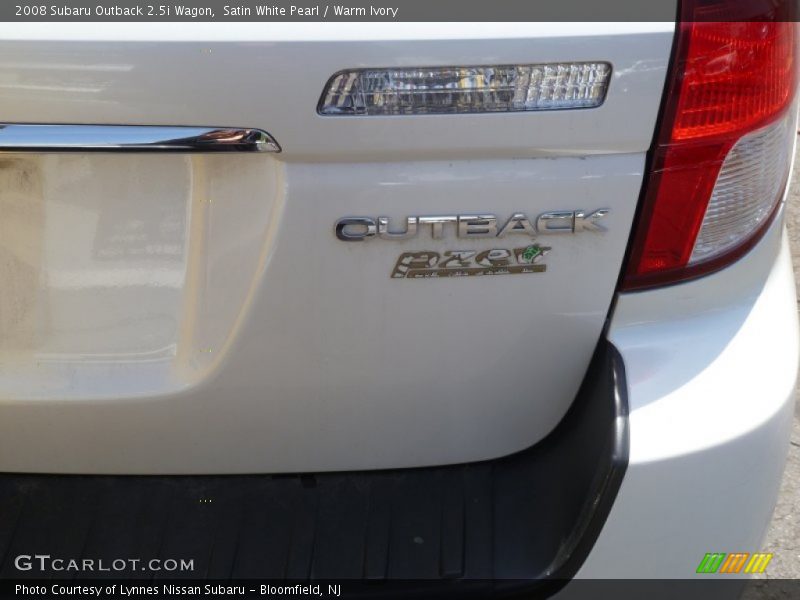 Satin White Pearl / Warm Ivory 2008 Subaru Outback 2.5i Wagon