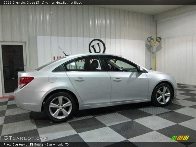 Silver Ice Metallic / Jet Black 2012 Chevrolet Cruze LT