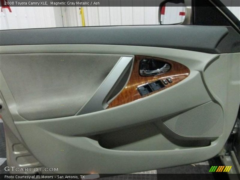 Magnetic Gray Metallic / Ash 2008 Toyota Camry XLE