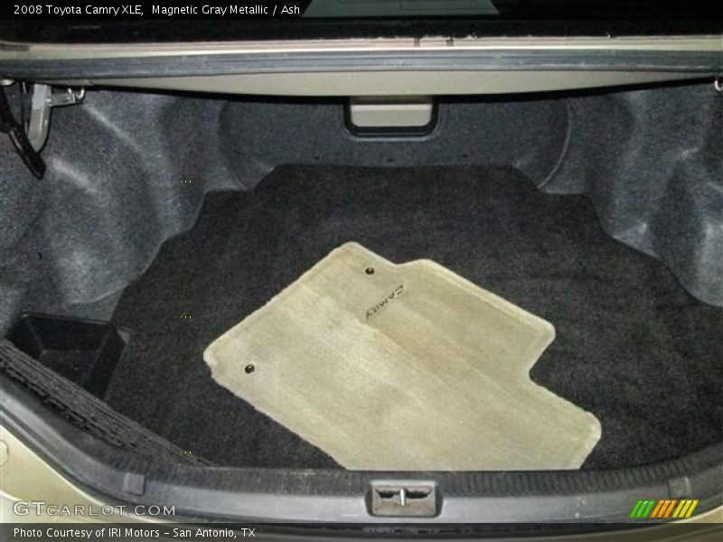 Magnetic Gray Metallic / Ash 2008 Toyota Camry XLE