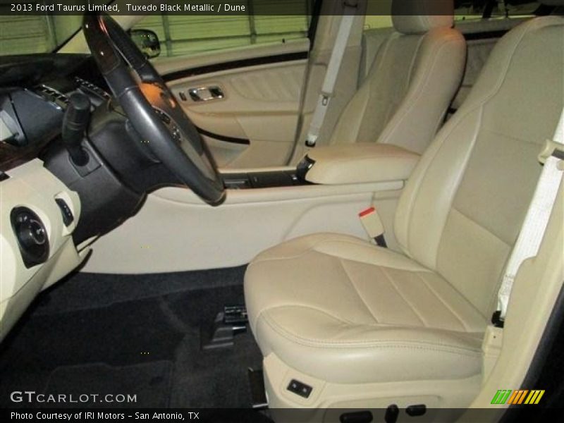 Tuxedo Black Metallic / Dune 2013 Ford Taurus Limited