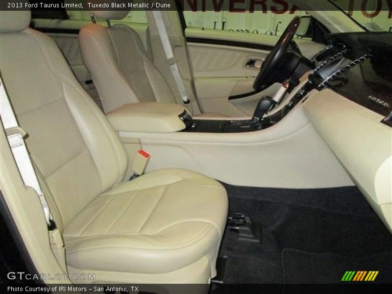 Tuxedo Black Metallic / Dune 2013 Ford Taurus Limited