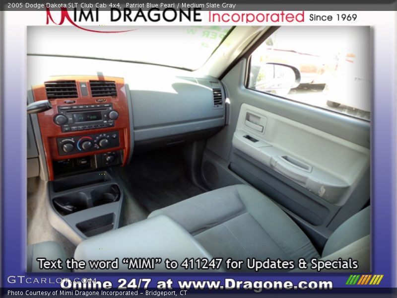 Patriot Blue Pearl / Medium Slate Gray 2005 Dodge Dakota SLT Club Cab 4x4