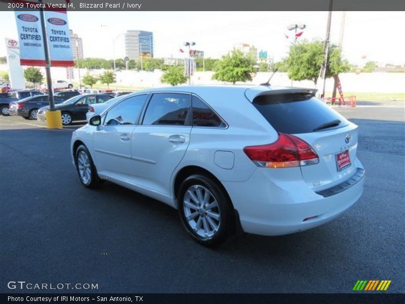 Blizzard Pearl / Ivory 2009 Toyota Venza I4