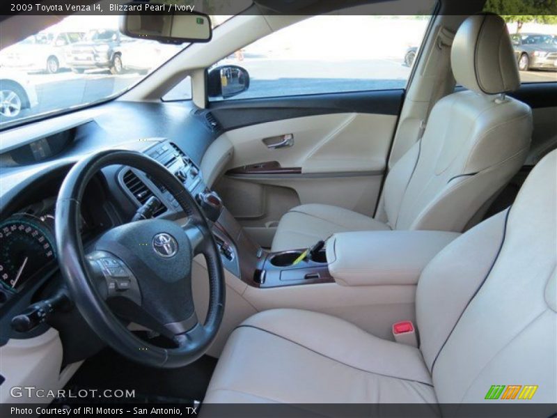 Blizzard Pearl / Ivory 2009 Toyota Venza I4