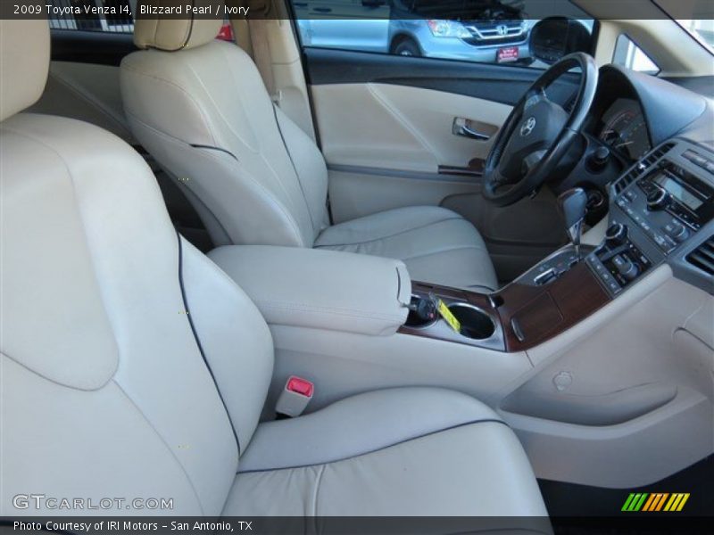 Blizzard Pearl / Ivory 2009 Toyota Venza I4