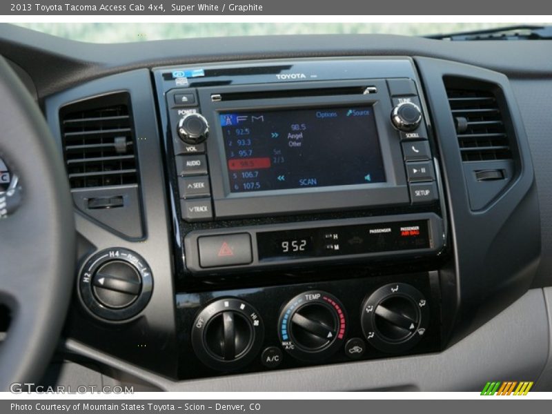 Super White / Graphite 2013 Toyota Tacoma Access Cab 4x4