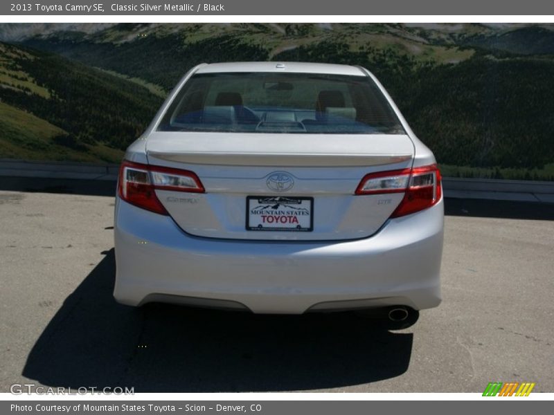 Classic Silver Metallic / Black 2013 Toyota Camry SE