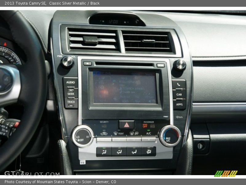 Classic Silver Metallic / Black 2013 Toyota Camry SE