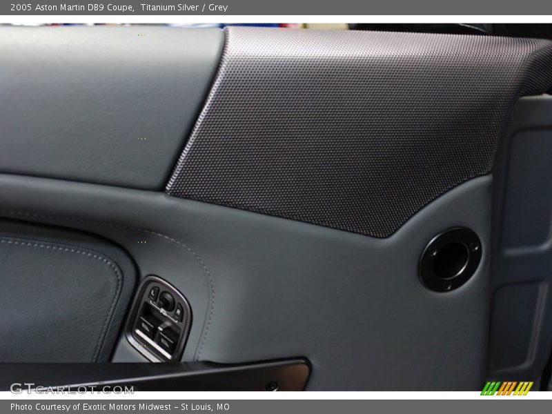 Titanium Silver / Grey 2005 Aston Martin DB9 Coupe