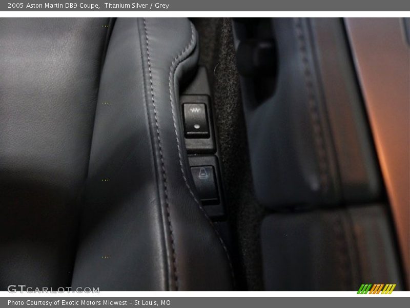Titanium Silver / Grey 2005 Aston Martin DB9 Coupe
