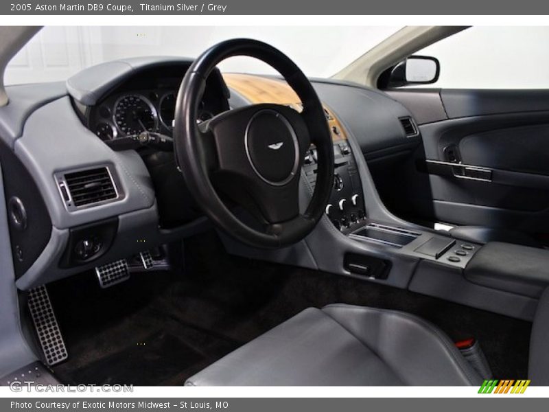 Dashboard of 2005 DB9 Coupe