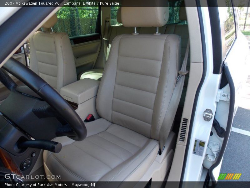 Campanella White / Pure Beige 2007 Volkswagen Touareg V6