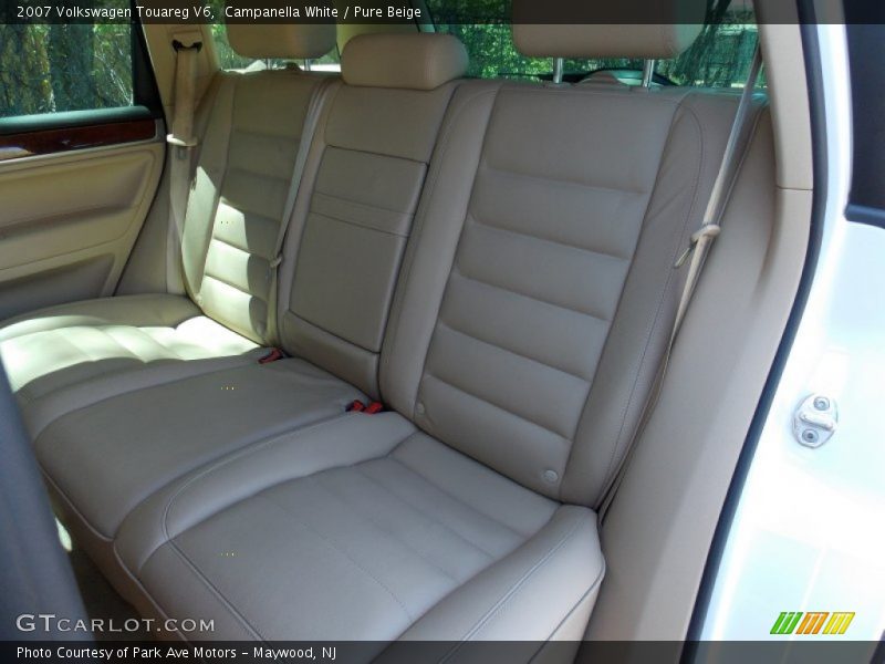 Campanella White / Pure Beige 2007 Volkswagen Touareg V6
