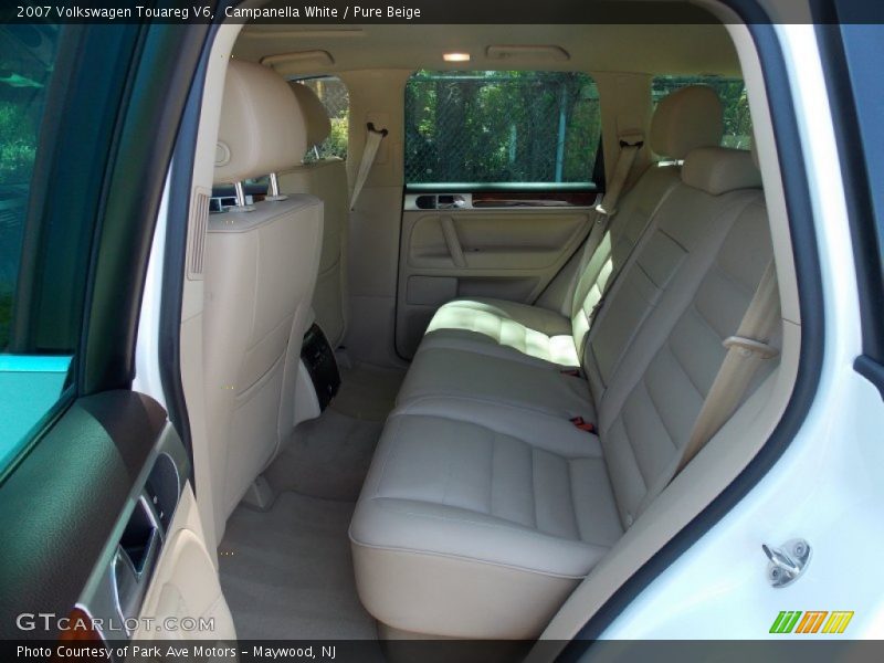 Campanella White / Pure Beige 2007 Volkswagen Touareg V6