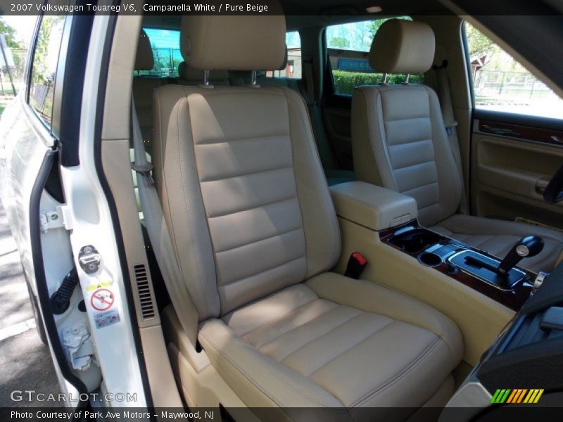 Campanella White / Pure Beige 2007 Volkswagen Touareg V6