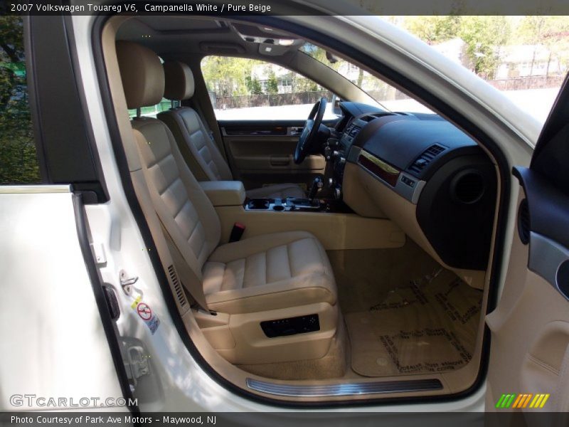 Campanella White / Pure Beige 2007 Volkswagen Touareg V6