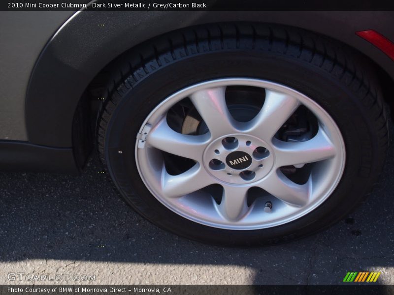 Dark Silver Metallic / Grey/Carbon Black 2010 Mini Cooper Clubman