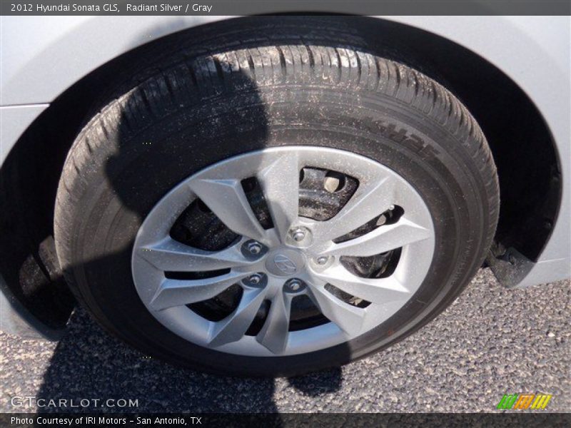 Radiant Silver / Gray 2012 Hyundai Sonata GLS