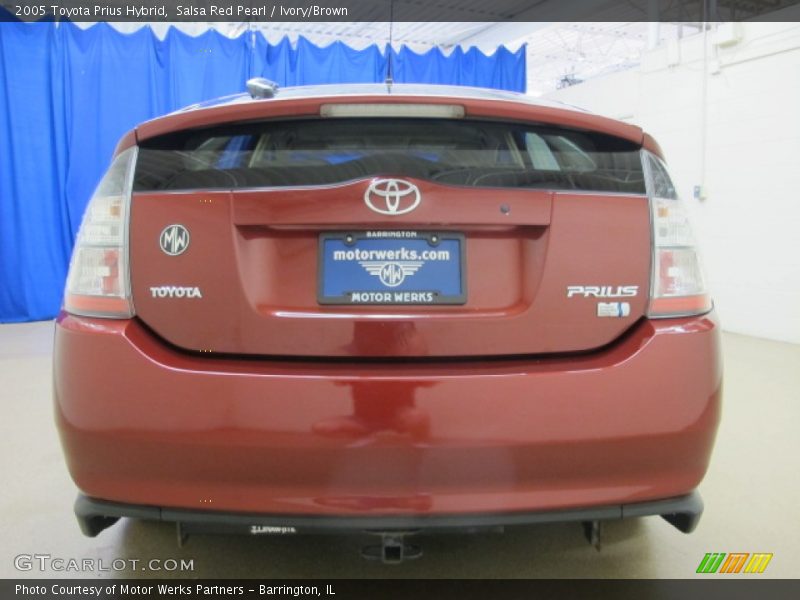 Salsa Red Pearl / Ivory/Brown 2005 Toyota Prius Hybrid