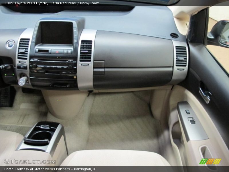 Salsa Red Pearl / Ivory/Brown 2005 Toyota Prius Hybrid