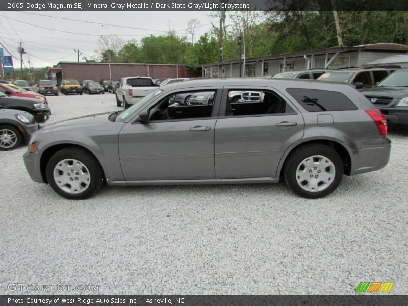 Mineral Gray Metallic / Dark Slate Gray/Light Graystone 2005 Dodge Magnum SE