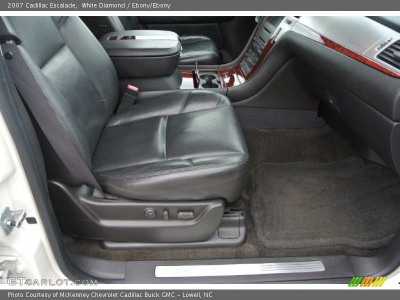 White Diamond / Ebony/Ebony 2007 Cadillac Escalade