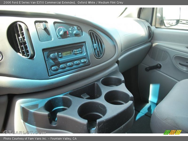 Oxford White / Medium Flint Grey 2006 Ford E Series Van E350 Commercial Extended