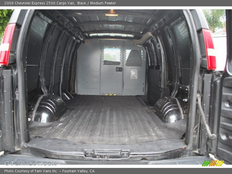 2009 Express 2500 Cargo Van Trunk