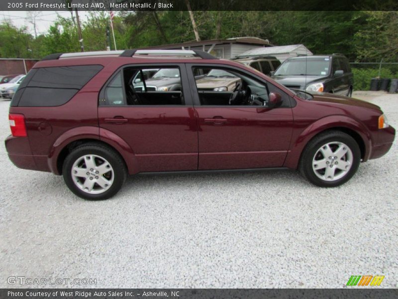 Merlot Metallic / Black 2005 Ford Freestyle Limited AWD
