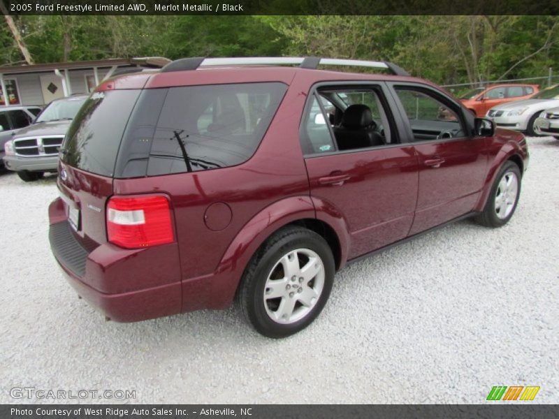 Merlot Metallic / Black 2005 Ford Freestyle Limited AWD