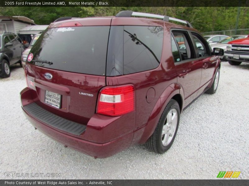 Merlot Metallic / Black 2005 Ford Freestyle Limited AWD
