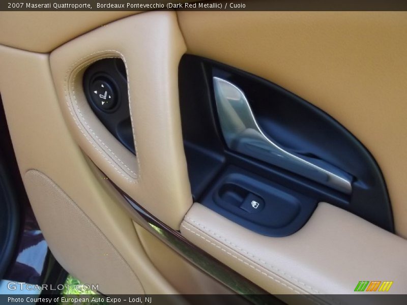 Bordeaux Pontevecchio (Dark Red Metallic) / Cuoio 2007 Maserati Quattroporte