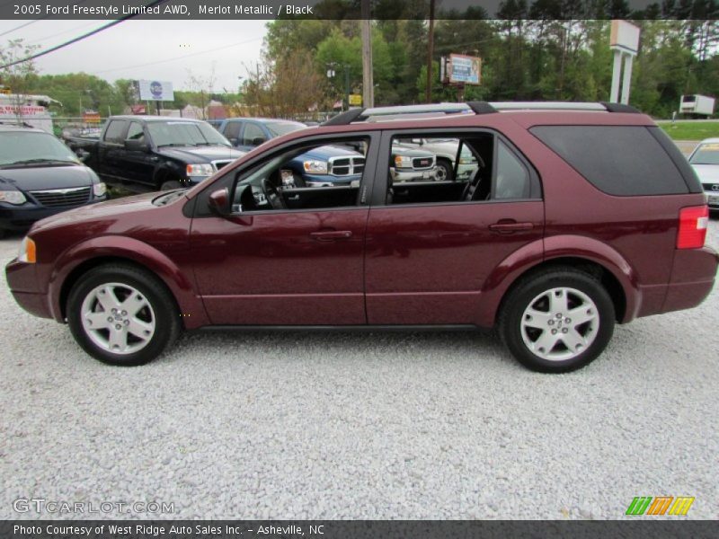 Merlot Metallic / Black 2005 Ford Freestyle Limited AWD